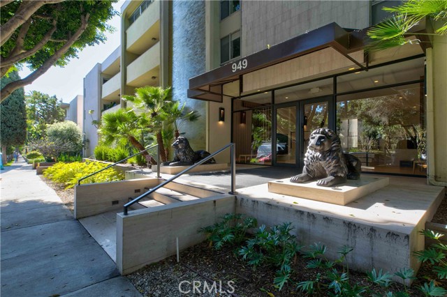 Detail Gallery Image 48 of 55 For 949 N Kings #215,  West Hollywood,  CA 90069 - 2 Beds | 2 Baths