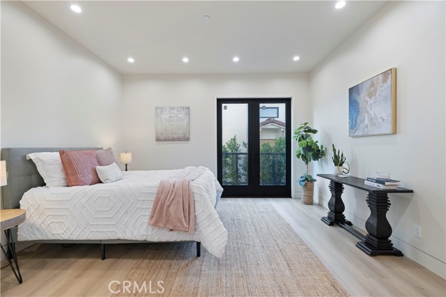 Detail Gallery Image 30 of 73 For 4026 Garden Ave, Los Angeles,  CA 90039 - 5 Beds | 4/2 Baths