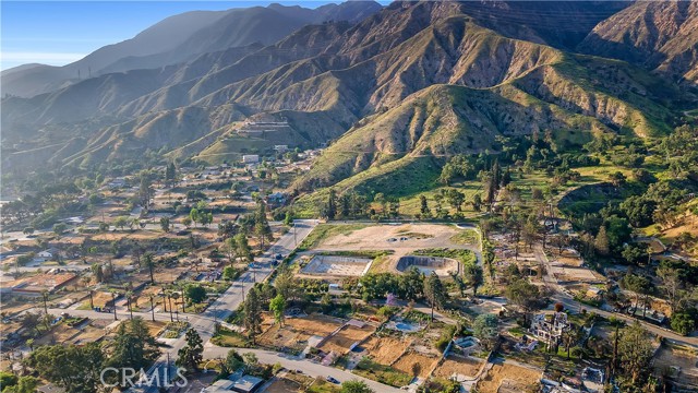 931 Alta Pine Drive, Altadena CA: https://media.crmls.org/medias/206473b9-8d50-43f0-b1eb-853f222f8e06.jpg
