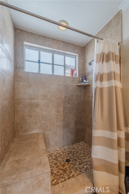 Detail Gallery Image 23 of 37 For 1043 W 12th, San Pedro,  CA 90731 - 3 Beds | 2/1 Baths