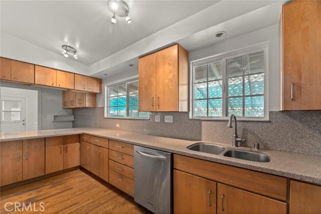 Detail Gallery Image 11 of 37 For 17156 Bullock St, Encino,  CA 91316 - 3 Beds | 2 Baths