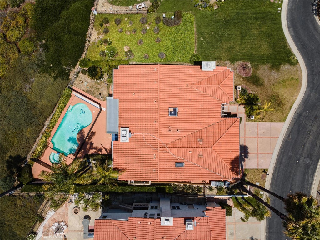 https://media.crmls.org/medias/2064ea89-1f4d-49e5-a7a6-37808f50ee23.jpg?preset=X-Large