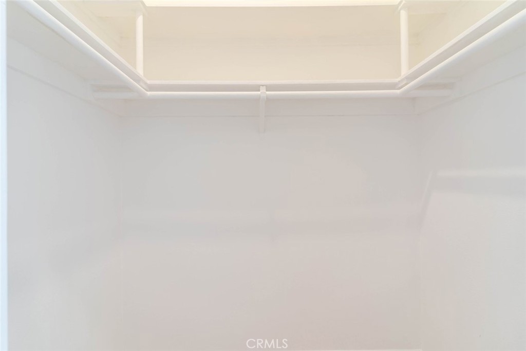 https://media.crmls.org/medias/20654bfd-d262-4d72-9870-8e454f03d3a0.jpg?preset=X-Large
