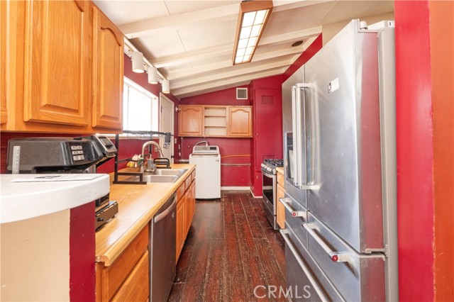 Detail Gallery Image 14 of 28 For 1114 E Lemon, Glendora,  CA 91741 - 4 Beds | 2 Baths