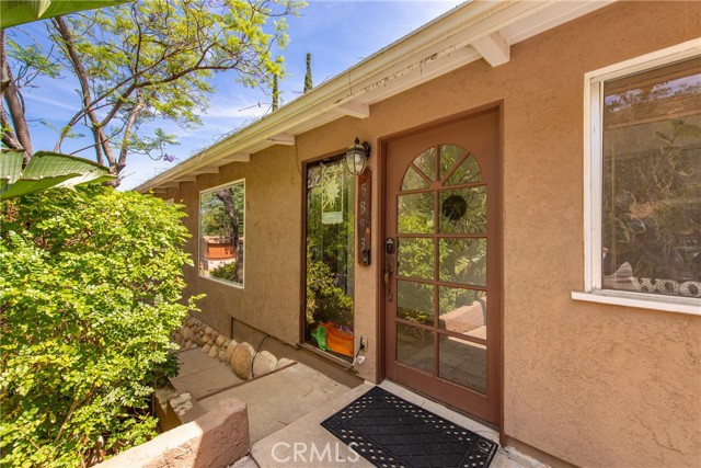 5893 Oak Knolls Road, Simi Valley CA: https://media.crmls.org/medias/20671176-2315-4bcf-aadb-f272bf174666.jpg