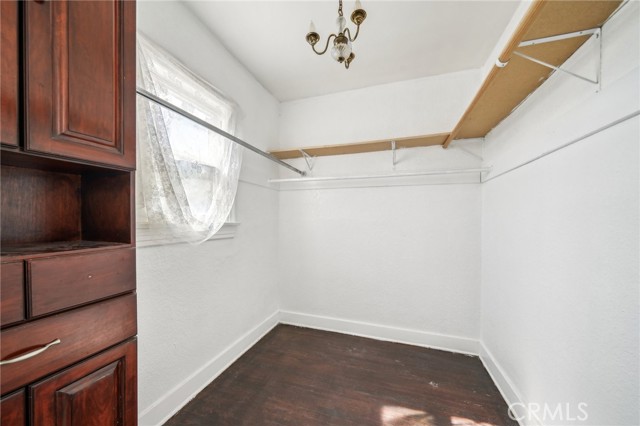 3098 N Arrowhead Avenue, San Bernardino CA: https://media.crmls.org/medias/2067436f-2b79-40ec-be84-c3cb6fb1aa4c.jpg