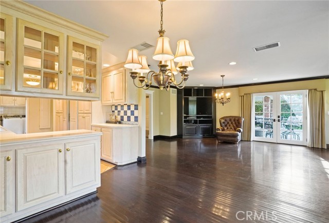 Detail Gallery Image 16 of 49 For 12281 Woodley Ave, Granada Hills,  CA 91344 - 3 Beds | 2 Baths