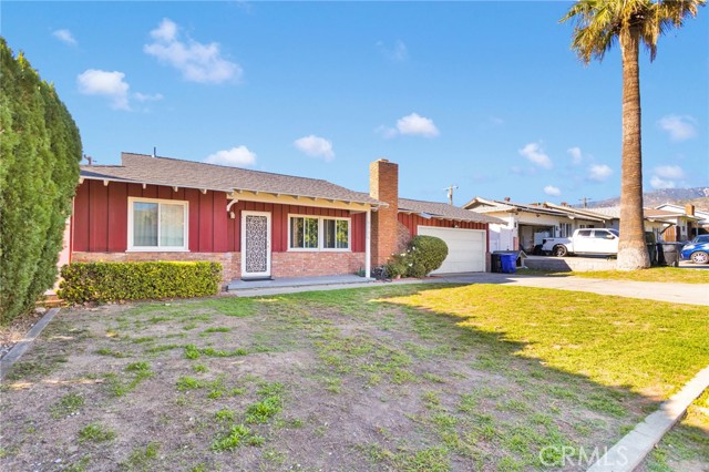 Detail Gallery Image 3 of 52 For 5728 Newbury Ave, San Bernardino,  CA 92404 - 3 Beds | 2 Baths