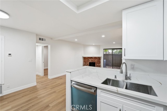 Detail Gallery Image 15 of 31 For 15511 Sherman Way #19,  Van Nuys,  CA 91406 - 1 Beds | 1 Baths