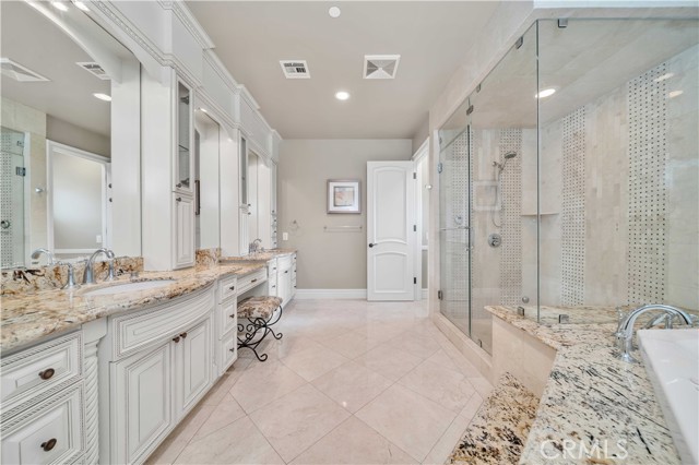 Detail Gallery Image 11 of 71 For 137 W Winnie Way, Arcadia,  CA 91007 - 6 Beds | 6/2 Baths