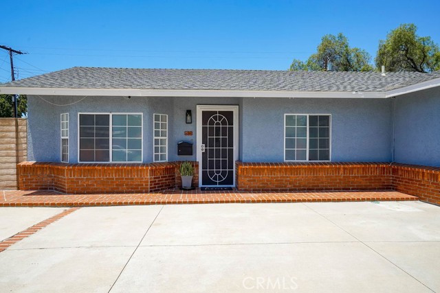 1425 Pride St photo 4