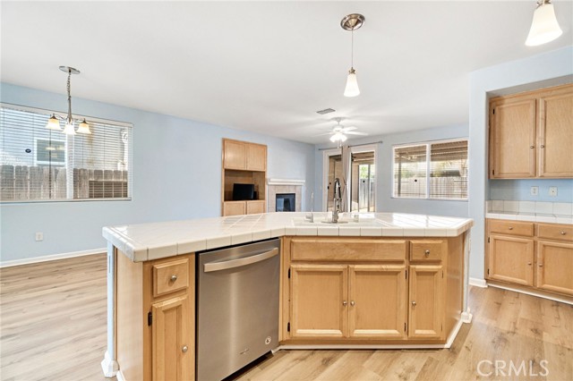 Detail Gallery Image 17 of 34 For 1049 Stanford, Madera,  CA 93637 - 3 Beds | 2 Baths