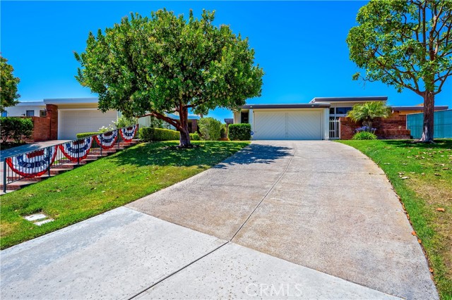 21 Beachcomber Drive, Corona del Mar CA: https://media.crmls.org/medias/206b4a08-68e0-4714-9fcc-e38d5489991e.jpg