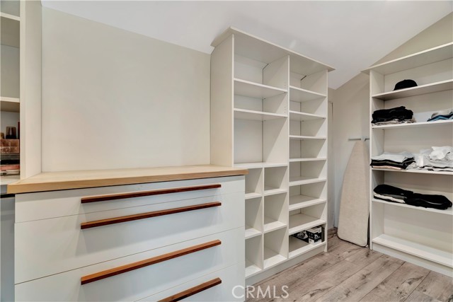 Detail Gallery Image 32 of 42 For 4974 Canoga Ave, Woodland Hills,  CA 91364 - 4 Beds | 4 Baths