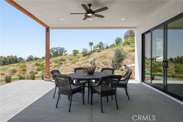 38721 Calle De Toros, Temecula CA: https://media.crmls.org/medias/206d6545-1a3f-4f7f-9abf-1ddc678fd80d.jpg