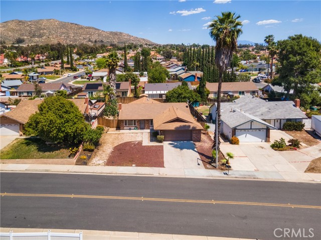 11050 Davis Street, Moreno Valley CA: https://media.crmls.org/medias/206d7f35-82bc-4ef8-a1c3-5ffb24ab16b0.jpg