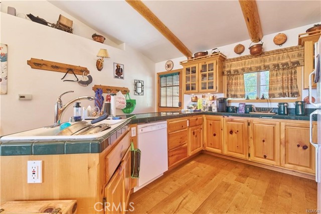 Detail Gallery Image 11 of 43 For 1400 Klamath Rd, Big Bear City,  CA 92314 - 3 Beds | 2 Baths