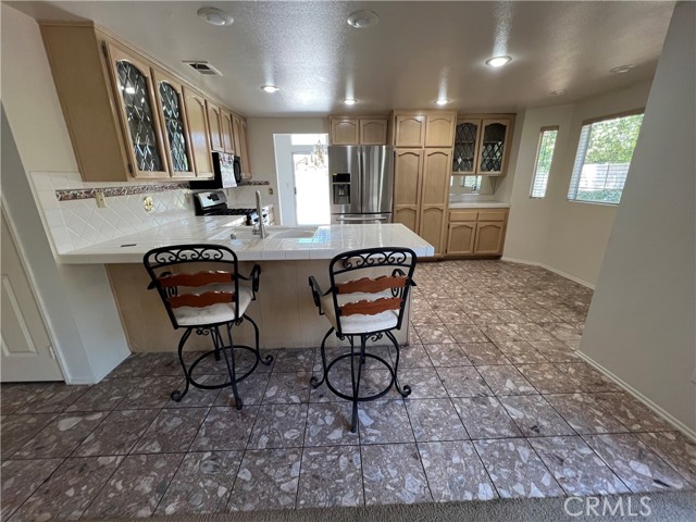 3177 Wicklow Drive, Riverside CA: https://media.crmls.org/medias/206e2656-97e1-4470-8df1-9d14f7d43ec8.jpg