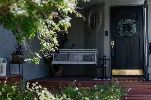 Detail Gallery Image 2 of 29 For 28724 Magnolia Way, Saugus,  CA 91390 - 3 Beds | 2/1 Baths