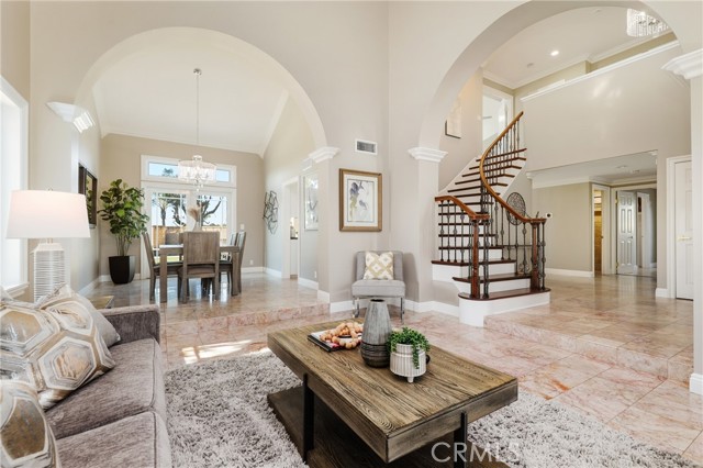 Detail Gallery Image 7 of 68 For 24320 via Arriba Linda, Yorba Linda,  CA 92887 - 5 Beds | 3 Baths