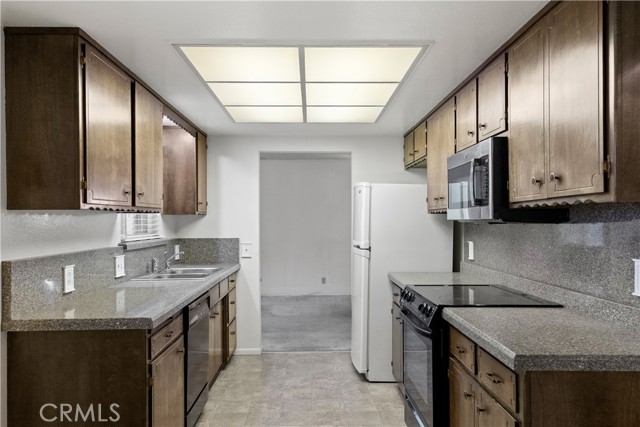 Detail Gallery Image 15 of 52 For 1 Cottage Cir, Chico,  CA 95926 - 3 Beds | 2 Baths