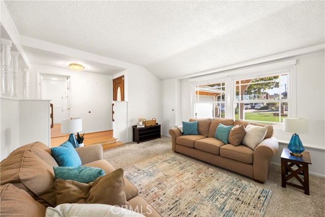 Detail Gallery Image 9 of 56 For 5427 Edgemere Dr, Torrance,  CA 90503 - 4 Beds | 3 Baths