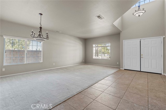 Detail Gallery Image 6 of 29 For 4100 Waterville Ct, Palmdale,  CA 93551 - 6 Beds | 3 Baths