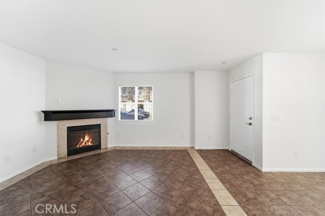 Detail Gallery Image 6 of 33 For 15150 Rayen St, North Hills,  CA 91343 - 3 Beds | 3 Baths