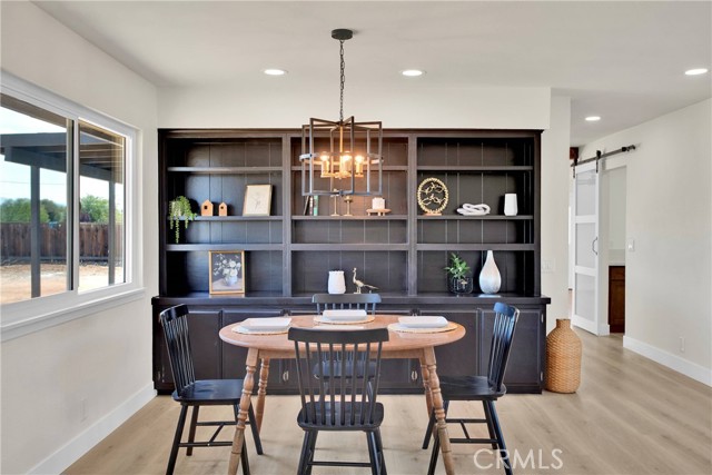 Detail Gallery Image 7 of 31 For 20357 Shoshonee Rd, Apple Valley,  CA 92307 - 3 Beds | 2 Baths