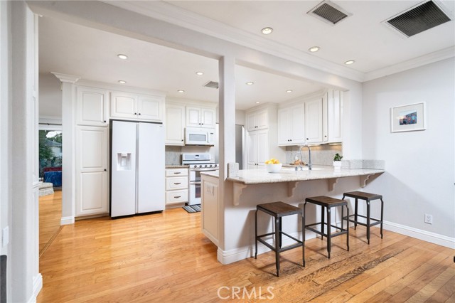 Detail Gallery Image 16 of 47 For 1219 Winston Ct, Upland,  CA 91786 - 4 Beds | 2 Baths