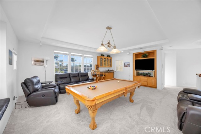 9112 Playa Drive, Huntington Beach CA: https://media.crmls.org/medias/207103f9-b1a5-4e45-b891-91ec3fa06ba8.jpg