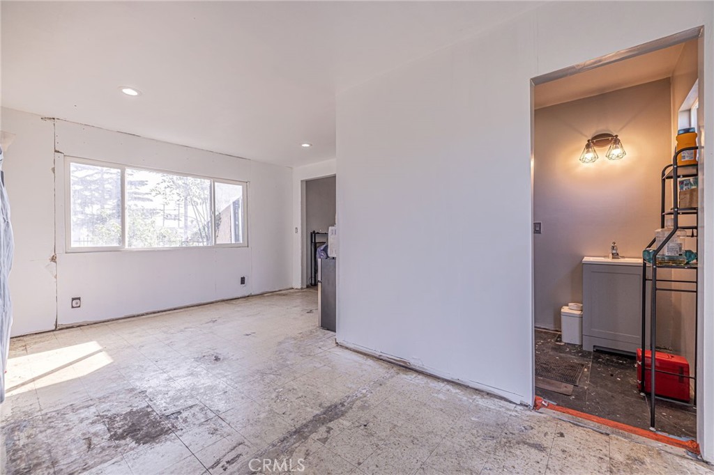 MLS #IV25271540 image #13