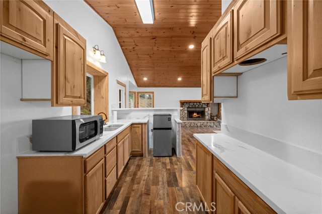 781 Arbula Drive, Crestline CA: https://media.crmls.org/medias/2073582b-5651-49f5-87aa-682ea3c684ae.jpg