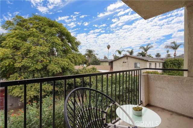 Detail Gallery Image 22 of 40 For 736 N Garfield Ave #107,  Pasadena,  CA 91104 - 3 Beds | 2/1 Baths