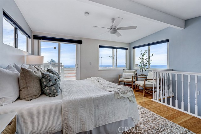 Detail Gallery Image 2 of 32 For 320 31 St, Manhattan Beach,  CA 90266 - 3 Beds | 2/1 Baths