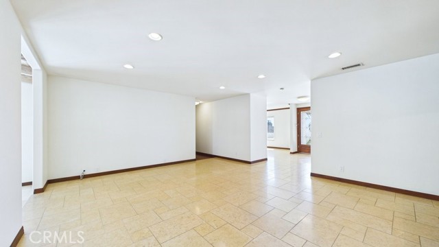 Detail Gallery Image 20 of 62 For 165 Cumberland Rd, Glendale,  CA 91202 - 3 Beds | 2/1 Baths