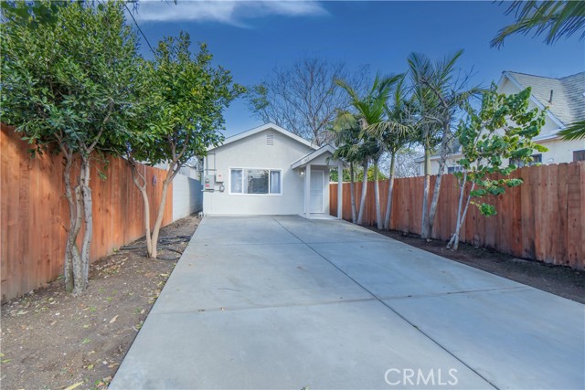 Detail Gallery Image 2 of 25 For 1463 E 108th St, Los Angeles,  CA 90059 - 3 Beds | 2 Baths