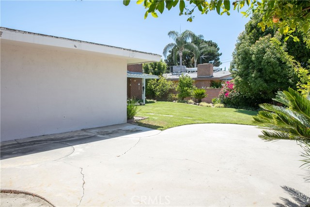 Detail Gallery Image 15 of 23 For 1203 W Laster Ave, Anaheim,  CA 92802 - 4 Beds | 2 Baths