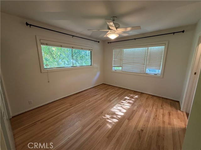 Detail Gallery Image 20 of 24 For 16248 Darcia Pl, Encino,  CA 91436 - 4 Beds | 4 Baths