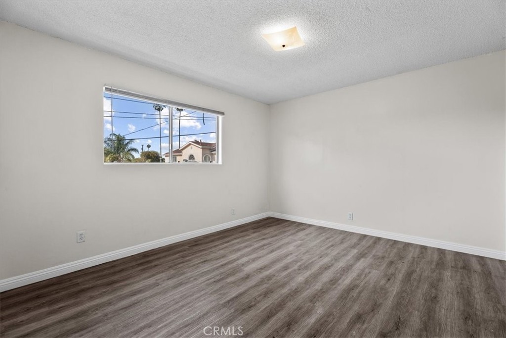 MLS #SB25178710 img 12