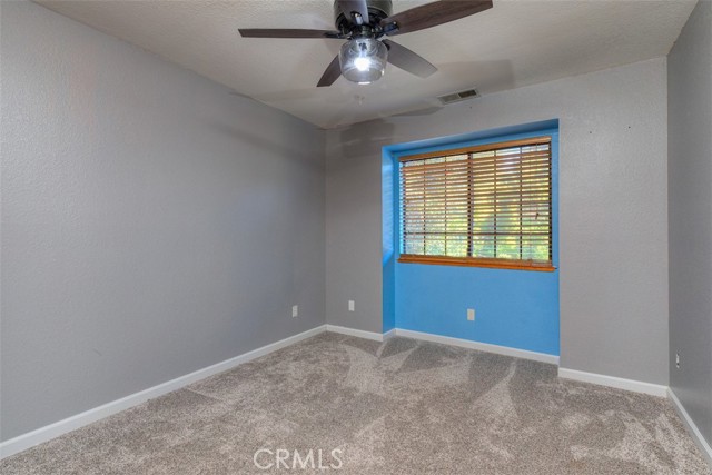 1022 Sir William Court, Chico CA: https://media.crmls.org/medias/207611b9-ba4d-4f0c-a441-9503306ae98d.jpg