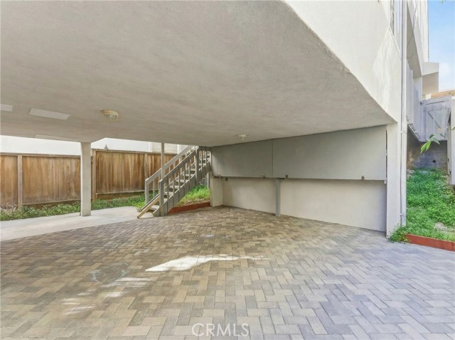 Detail Gallery Image 10 of 31 For 334 Palm Dr, Hermosa Beach,  CA 90254 - 3 Beds | 3 Baths