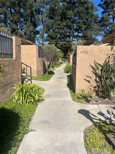4708 Lakeview Avenue, Yorba Linda CA: https://media.crmls.org/medias/20764661-c439-4ad1-afc5-19d8030b3e4e.jpg