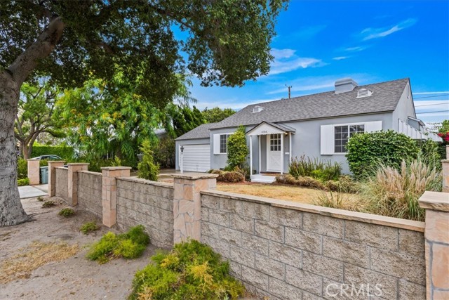 4306 W Verdugo Ave, Burbank CA: https://media.crmls.org/medias/2076835b-7881-4767-ac00-1b232a14140d.jpg