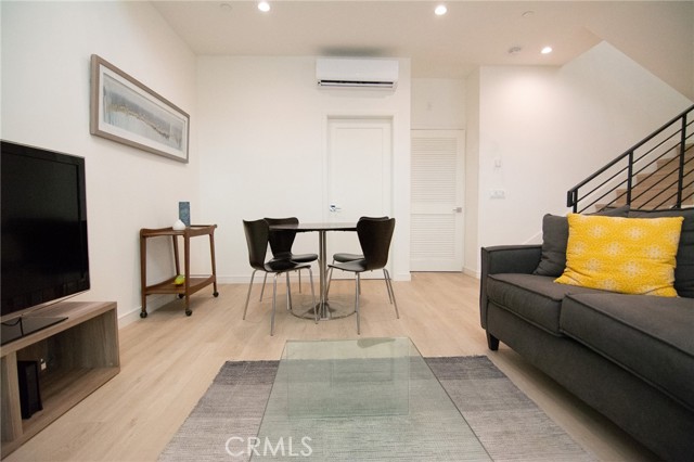 Detail Gallery Image 38 of 53 For 1187 Crenshaw Bld #102,  Los Angeles,  CA 90019 - 2 Beds | 3 Baths