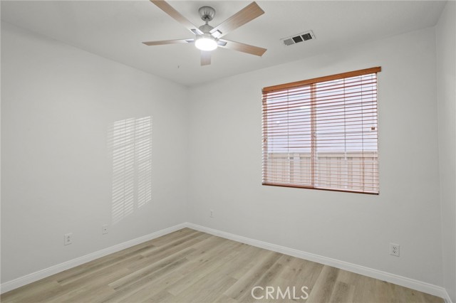 Detail Gallery Image 16 of 46 For 12 via De La Valle, Lake Elsinore,  CA 92532 - 5 Beds | 3 Baths