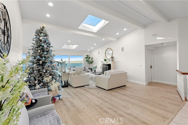 Detail Gallery Image 11 of 48 For 605 Palos Verdes Dr, Palos Verdes Estates,  CA 90274 - 4 Beds | 2/1 Baths