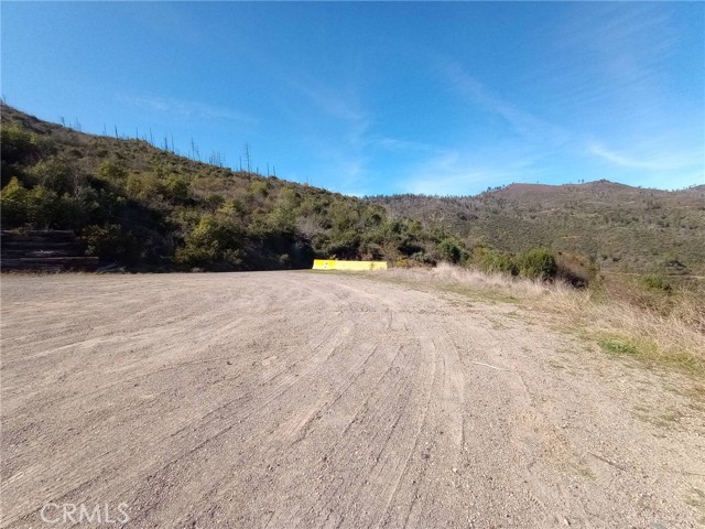 Image 29 of 33 For 0 Bardees Bar