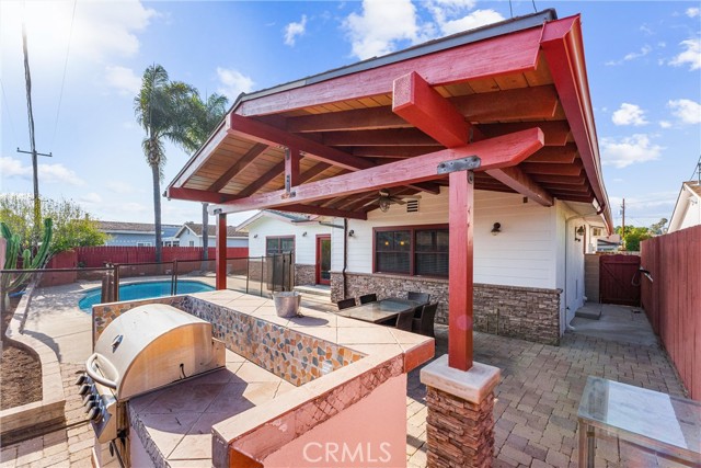 1944 W Lullaby Lane, Anaheim CA: https://media.crmls.org/medias/207a6308-0152-47a3-a99f-14c1951778b9.jpg