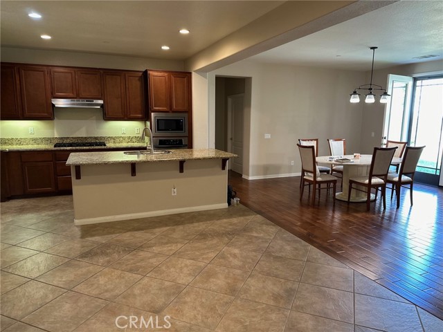 Detail Gallery Image 3 of 13 For 11743 Randolph Ct, Loma Linda,  CA 92354 - 4 Beds | 3 Baths